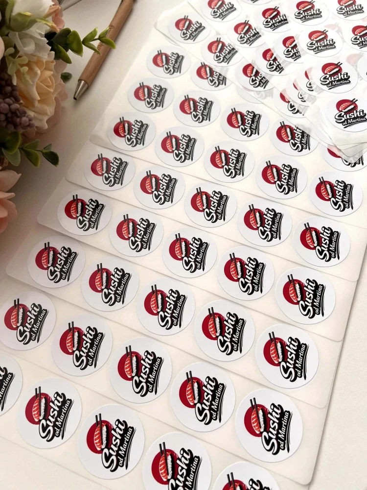 VLASTNÍ LOGO- Samolepka o průměru 4cm