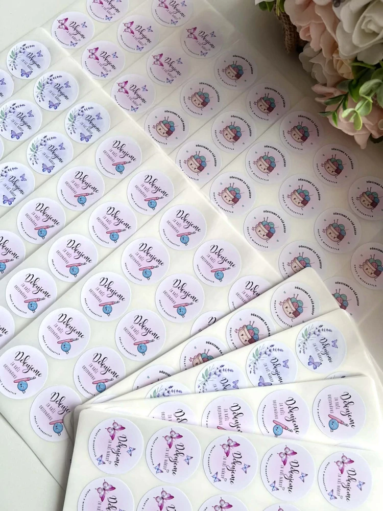VLASTNÍ LOGO- Samolepka o průměru 4cm