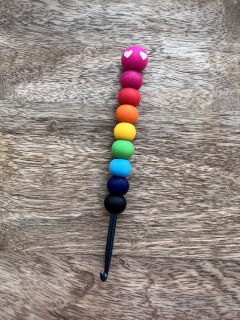 Designový háček 4mm