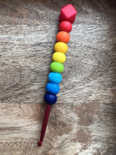 Designový háček 4,5mm